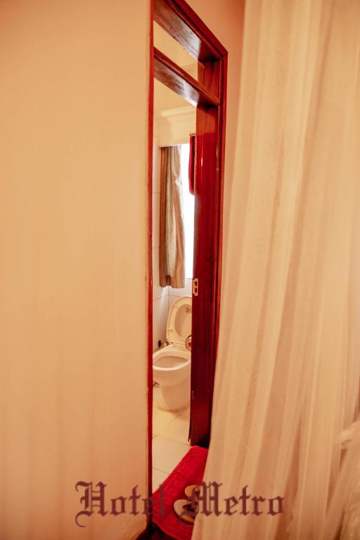 Hotel Metro photo