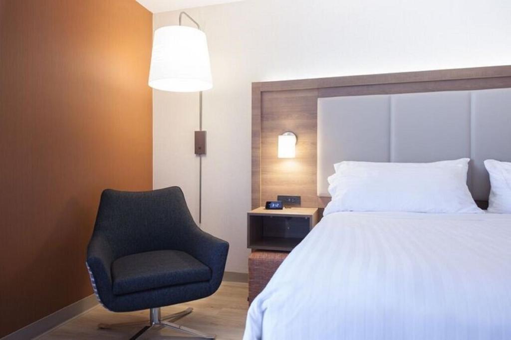 Holiday Inn Express Hotel & Suites Charlottetown Photo 21