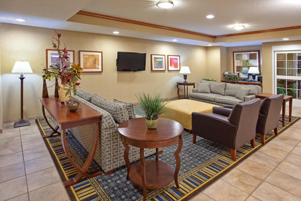 Candlewood Suites Elgin – Northwest Chicago photo