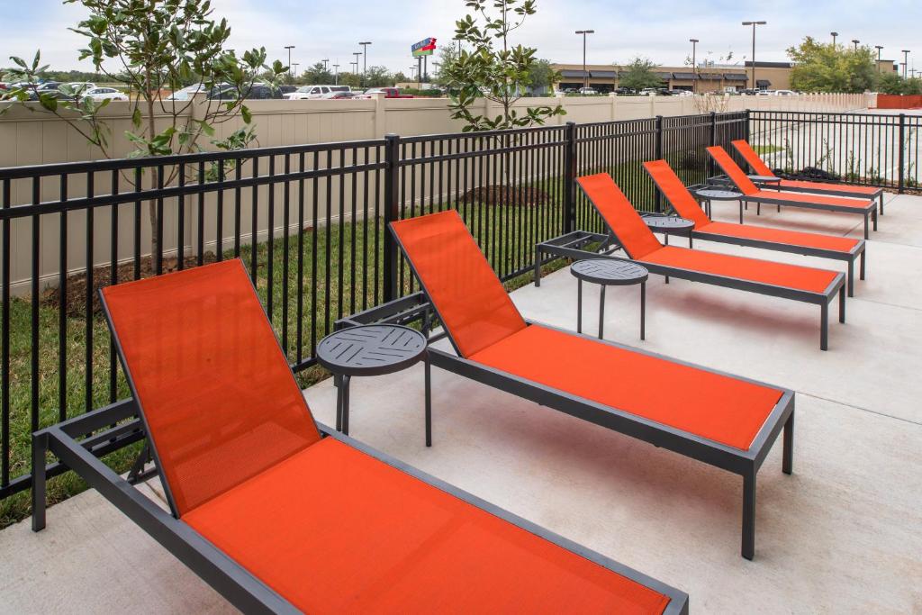 Holiday Inn Hotel & Suites Houston West - Katy Mills photo