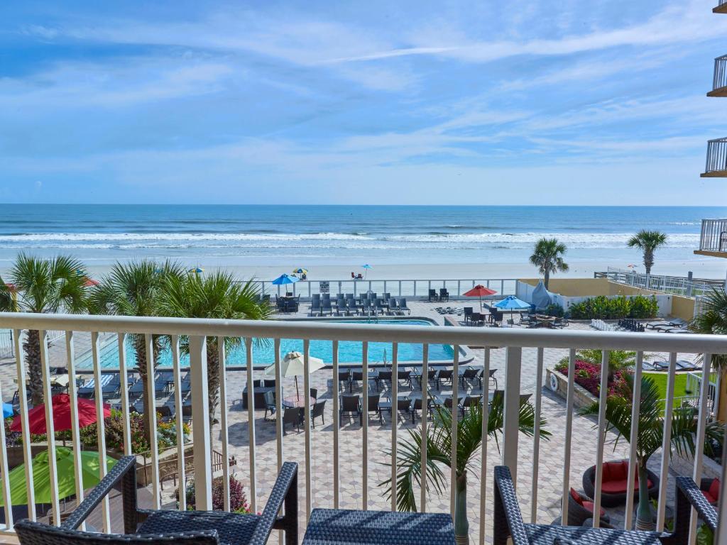 Holiday Inn Resort Daytona Beach Oceanfront Photo 14