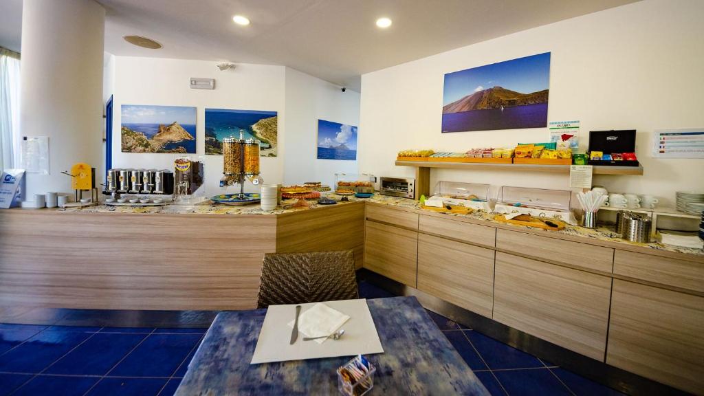 Astro Suite Hotel — Restauracje i bary in Cefalù, Sycylia