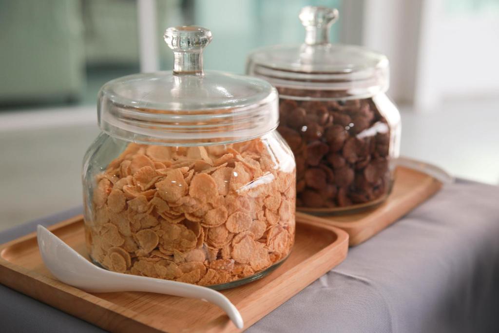 อาหารและเครื่องดื่ม