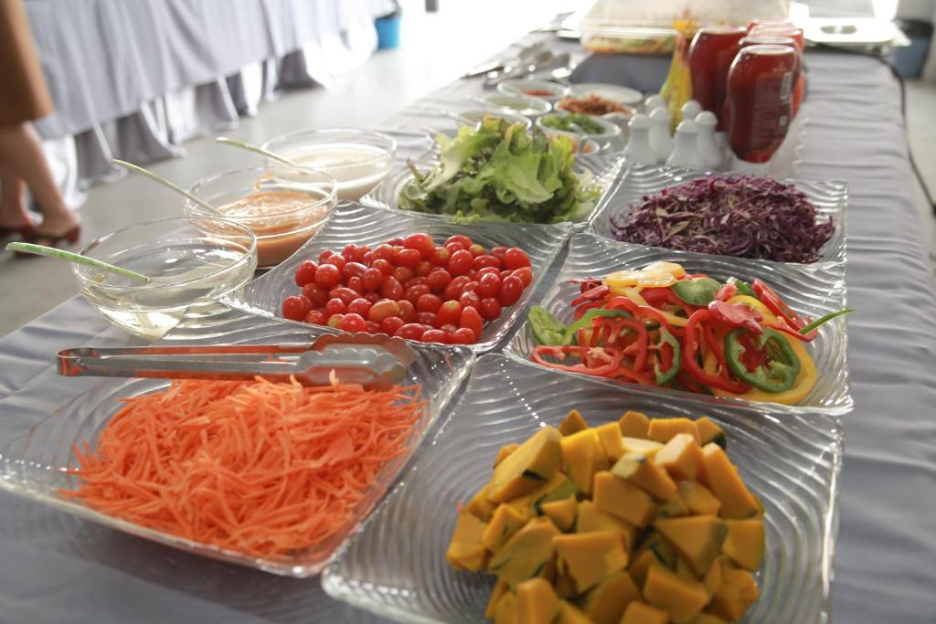 อาหารและเครื่องดื่ม