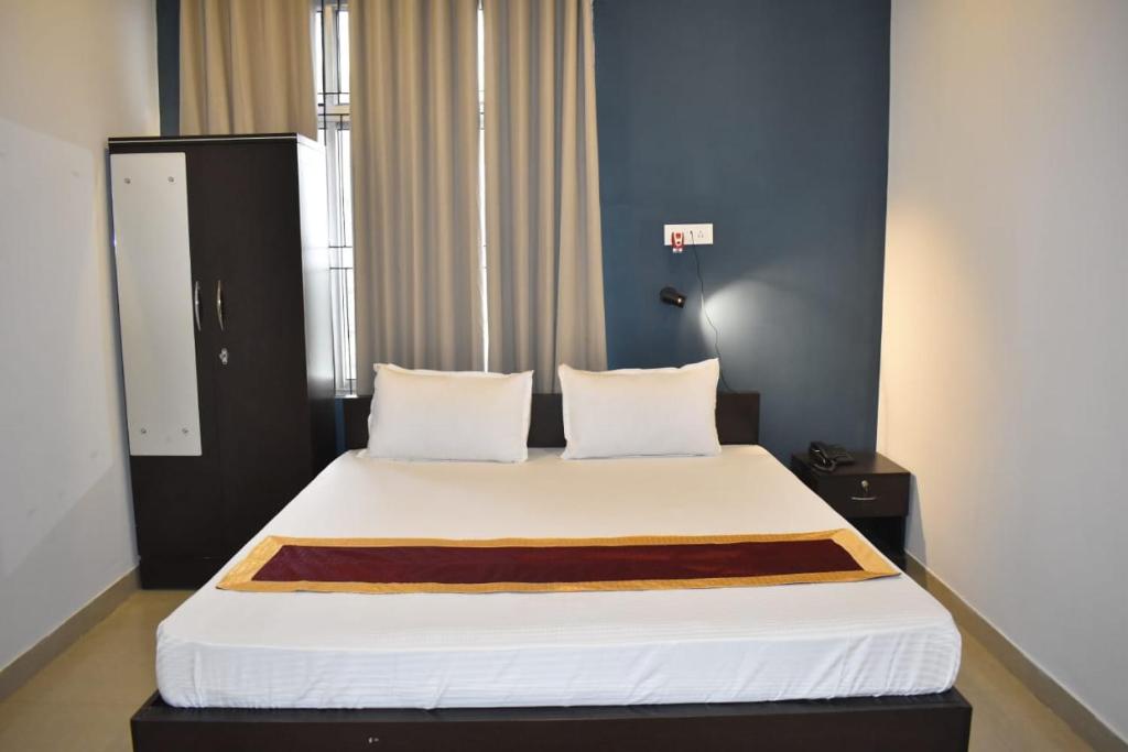 Swastik Inn photo