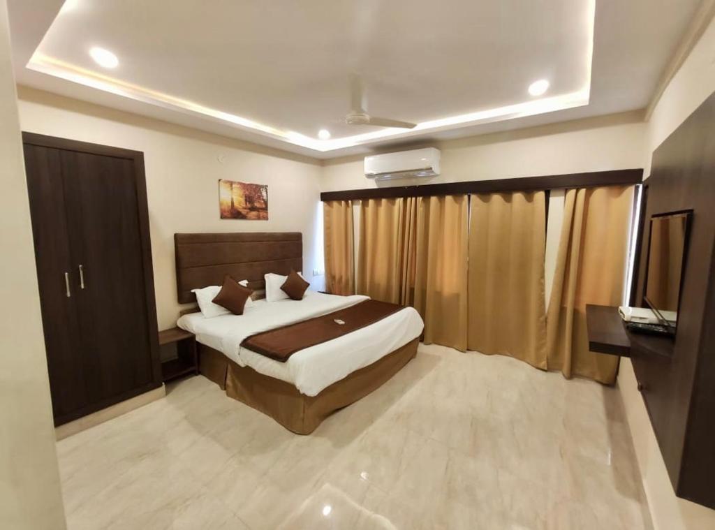 New Hotel Suhail photo