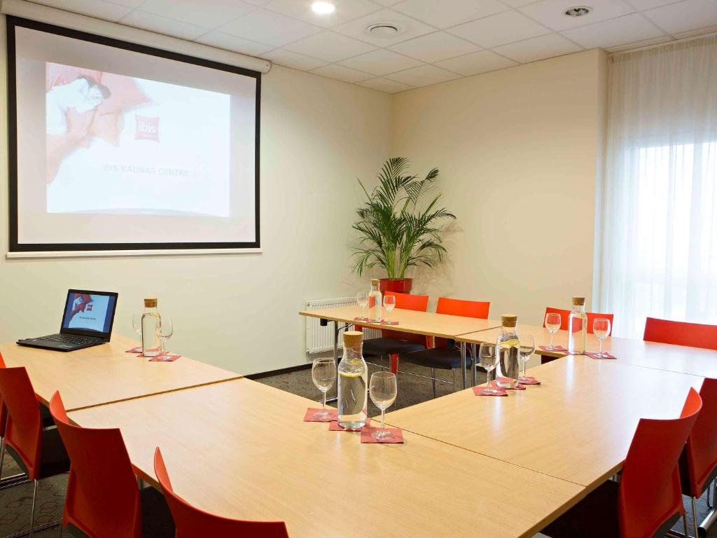 Tárgyalóterem/bálterem