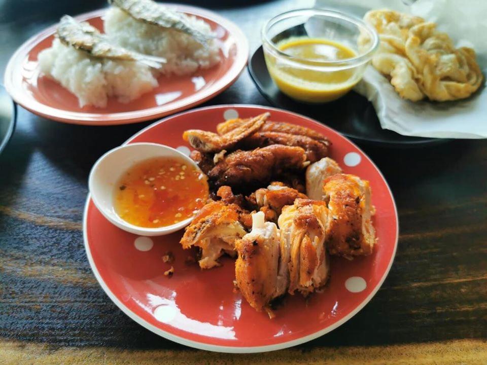อาหารและเครื่องดื่ม