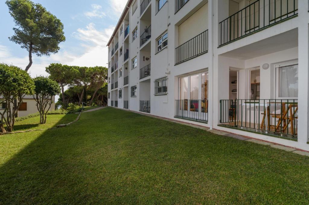 H-13 Calella de Palafrugell 4 PAX - 5