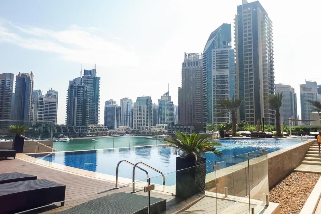 LUX - Lavish Suite with Full Palm Jumeirah View 2 photo