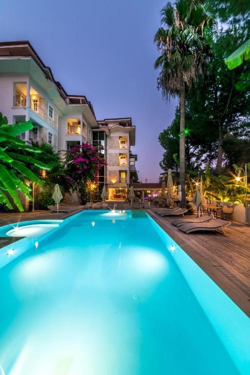 Petunya Konak Hotel — Hotel in Marmaris