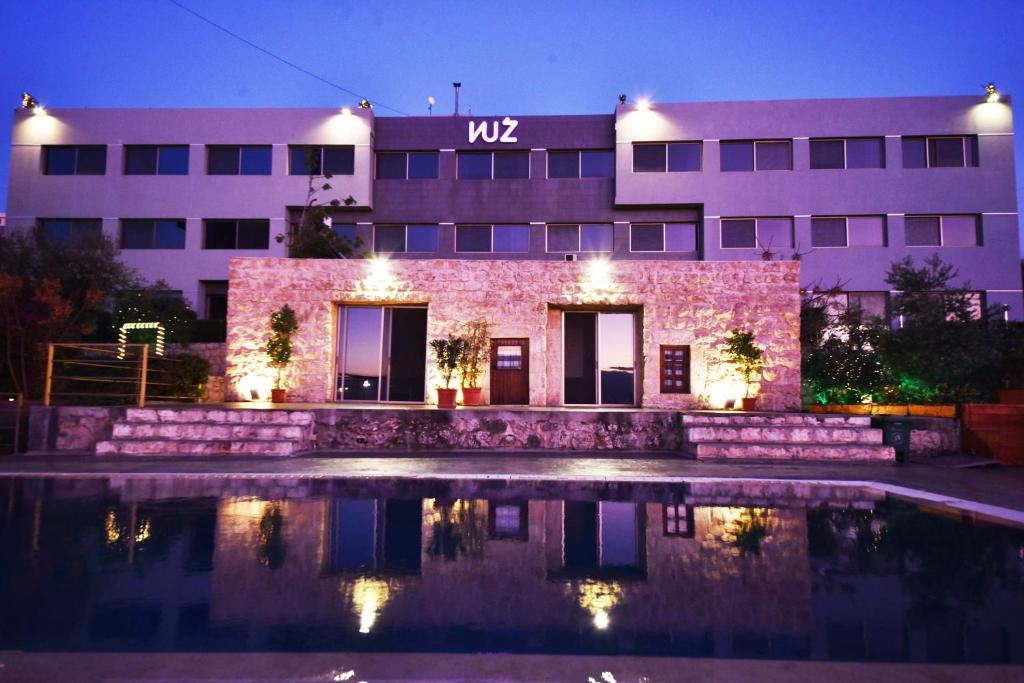 VU'Z Hotel — Hotel in Blat