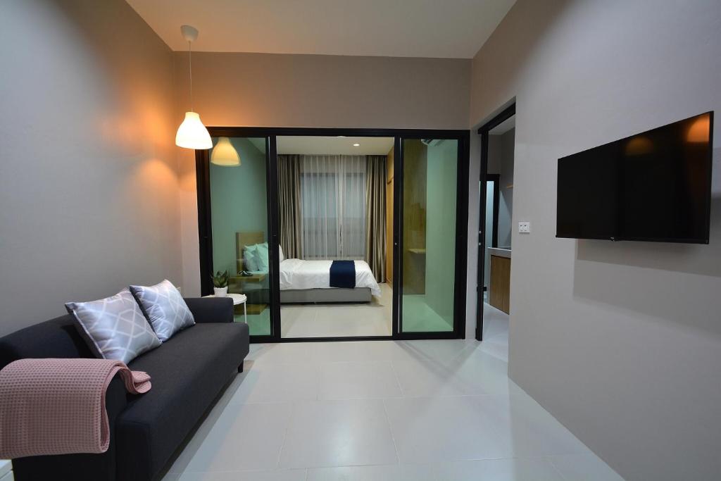 The Grey House Palai Phuket photo