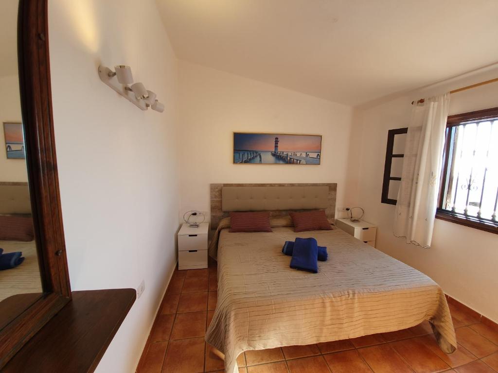2 bedroom villa 'The Bungalow' with private heated pool. - 4