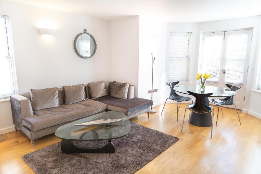 Citystay - Marino Place photo