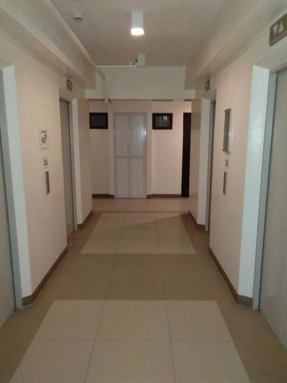 MABOLO GARDEN FLAT A1 free ROOFTOP POOL, short walk ayala mall photo