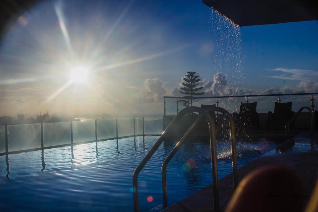 MABOLO GARDEN FLAT A1 free ROOFTOP POOL, short walk ayala mall — Hotel in Cebu