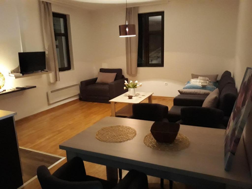 Dvori Apartments - 3