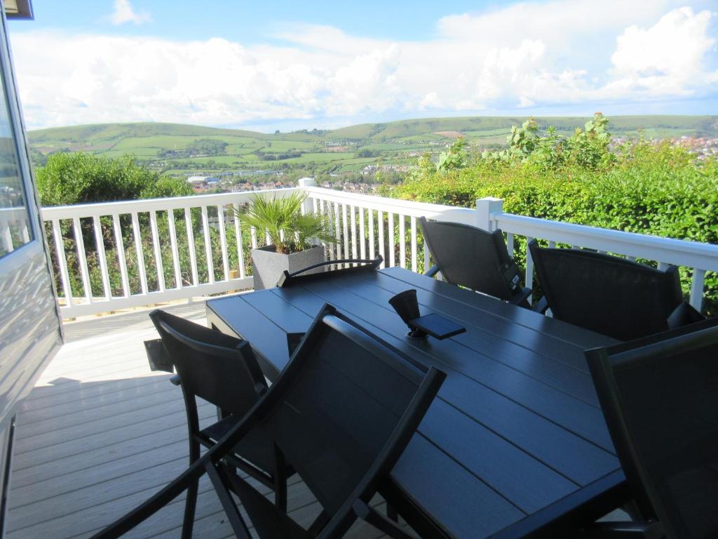 Photo 6 of 225 Buttercup Swanage Bay View - Vacation Home