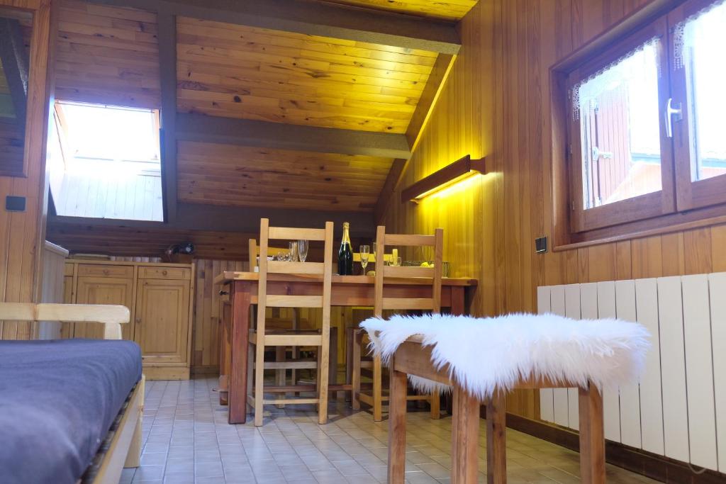 Chalet Les Gentianes - 2