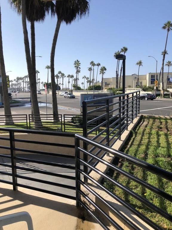Huntington Beach Inn photo