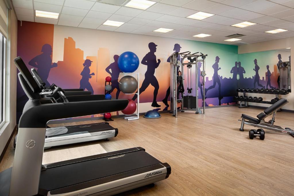 Hyatt Place Calgary Airport photo