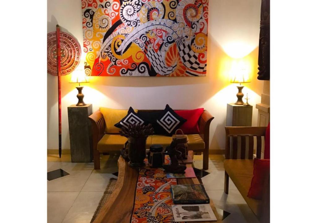 フロント・ロビー