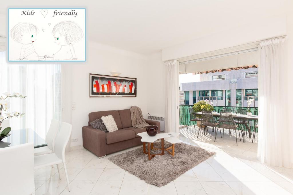 MARIOTT AREA: SUNNY 2 BEDS /2 BATHS - 3