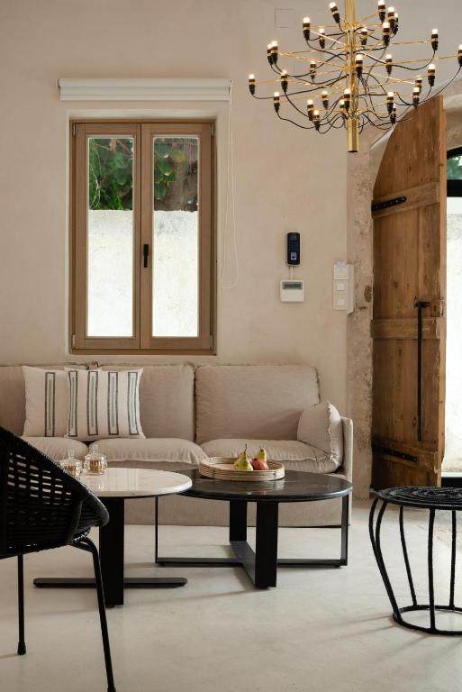 Restaurant, Sutor Chic Manor hotel in Crete Island