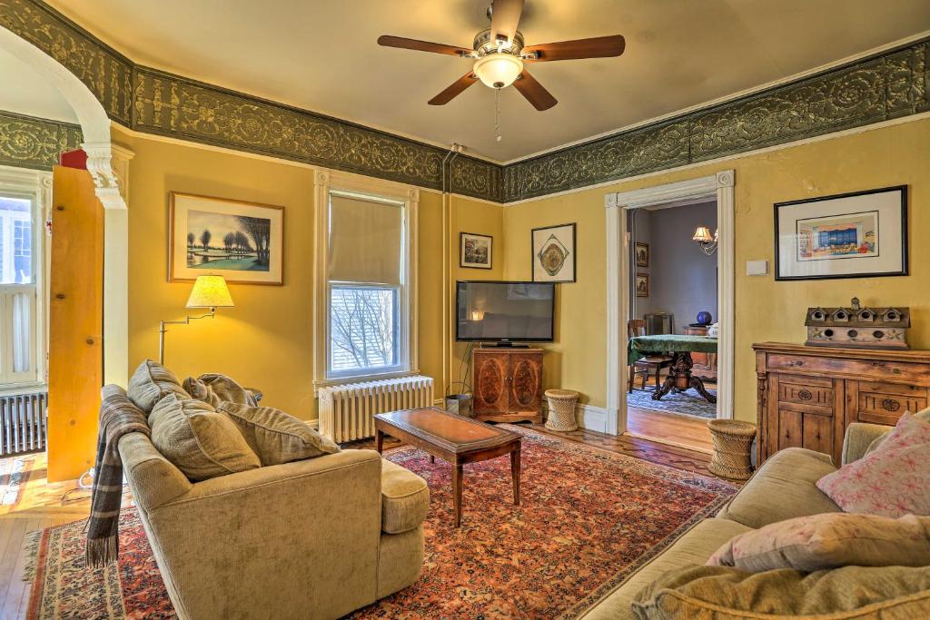 Historic House with Record Player, Walk to Downtown!