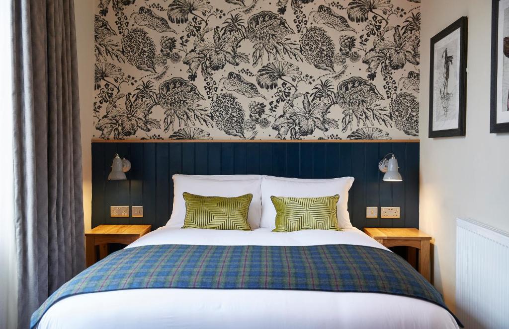 Pen and Parchment by Greene King Inns — Hotel in Stratford Upon Avon