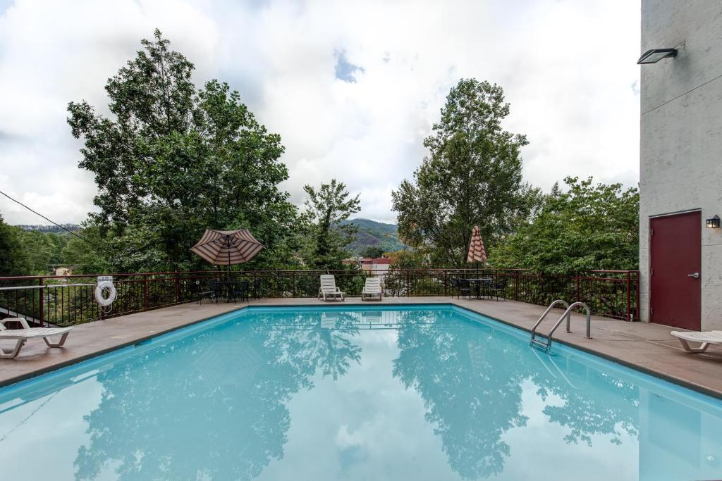 Swimming pool, Laurel Inn in Gatlinburg (TN)