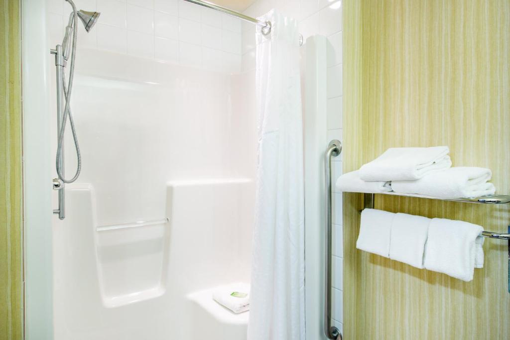 Holiday Inn Express Hotel & Suites Prince Albert Photo 32