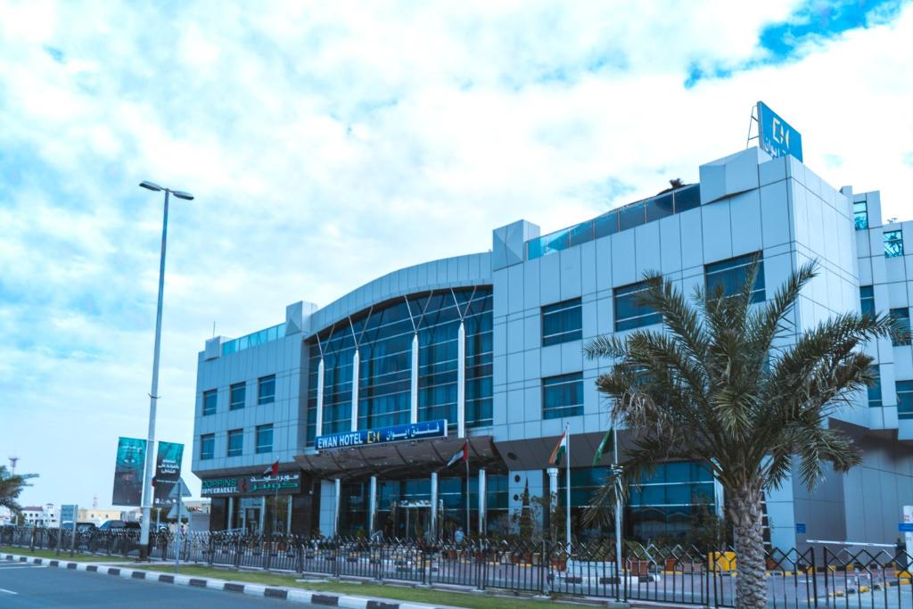 Ewan Hotel Sharjah photo