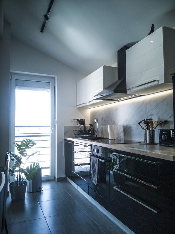 Raw Industrial City Apartment - 3