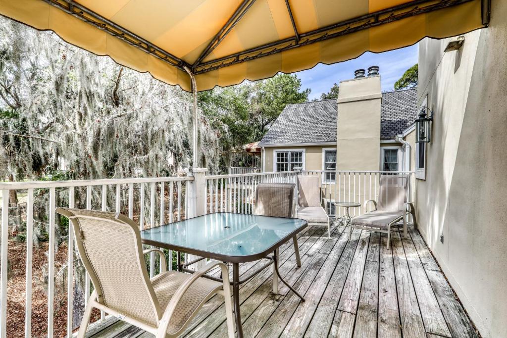 Evian, Hilton Head Island