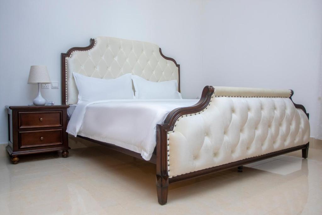 Lark Hotel photo