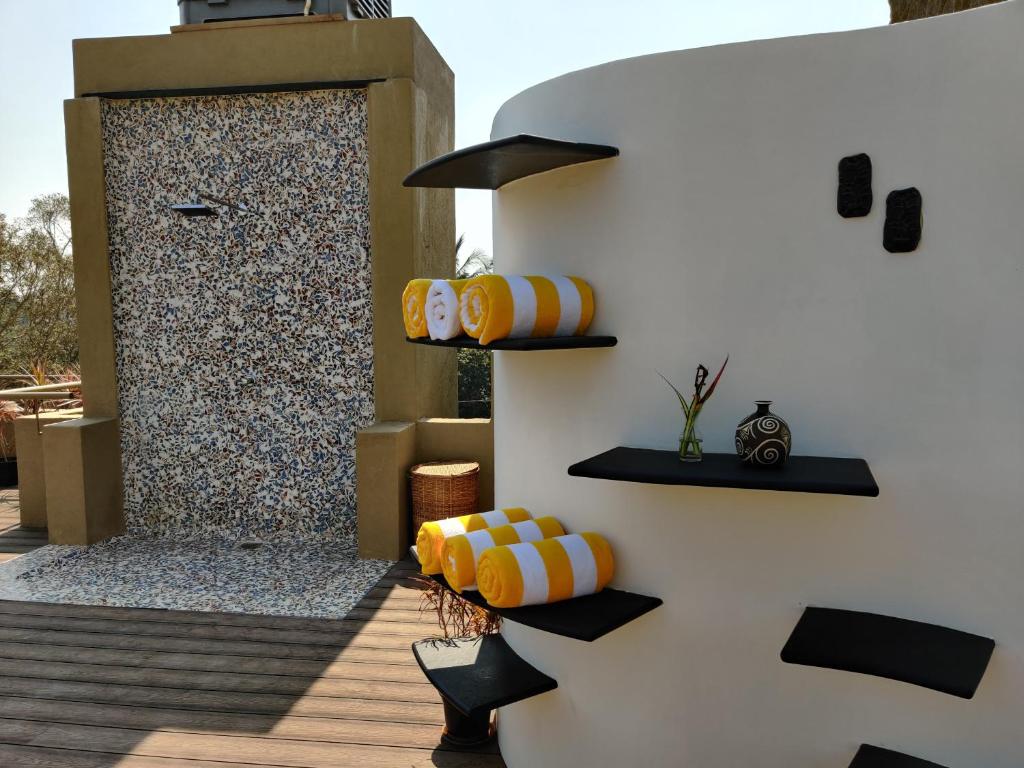 スイミングプール