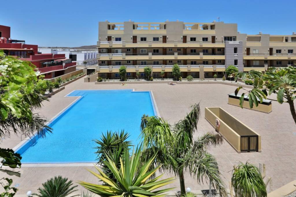 La Perla con piscina y garaje by Médano Rentals - 2