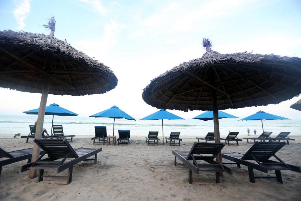Tan Doan An bang center beach villas