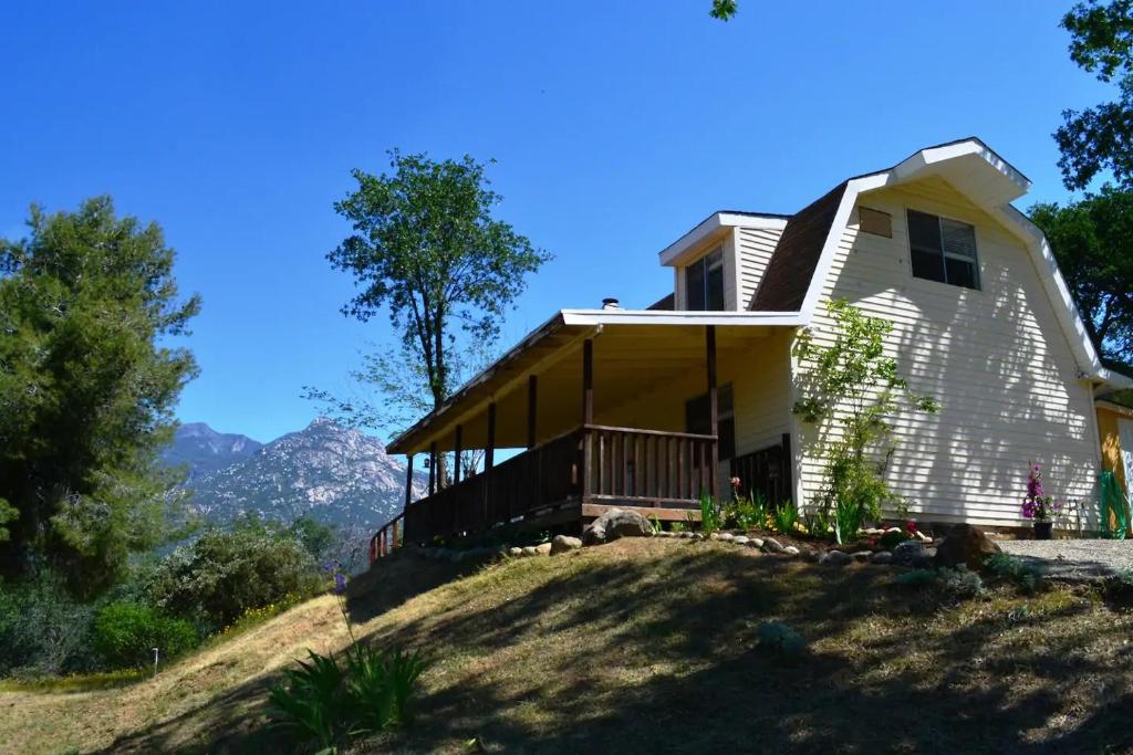 The Quail's Nest, Three Rivers