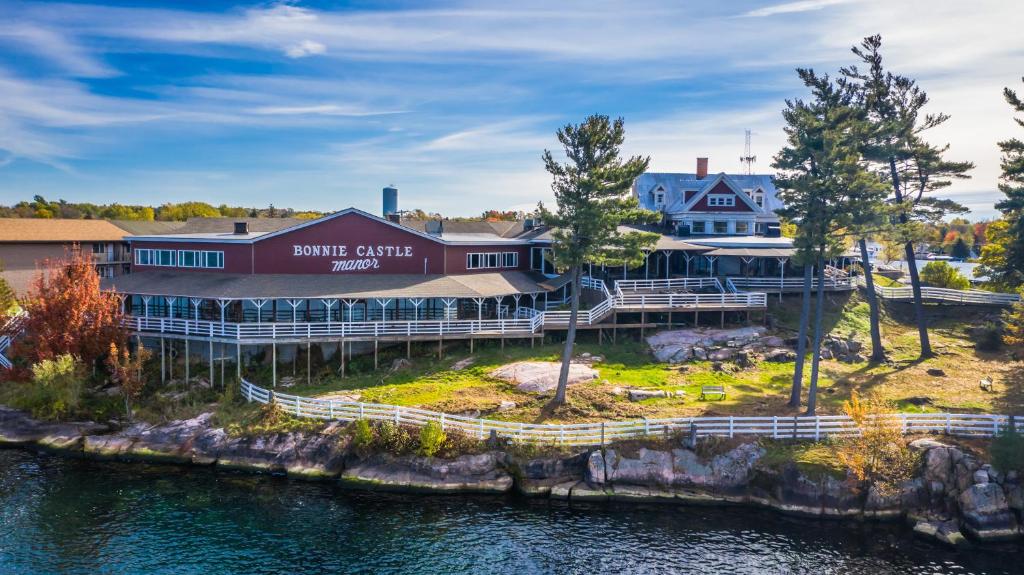 Bonnie Castle Resort & Marina photo