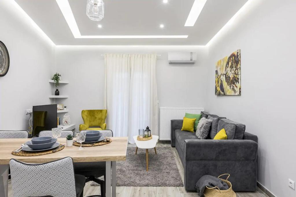 J&T Central Apartment, Soluň