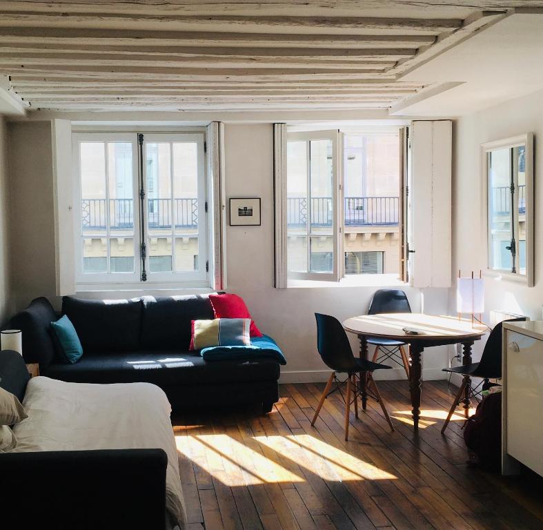 Chez Vous ST HONORÉ - 2