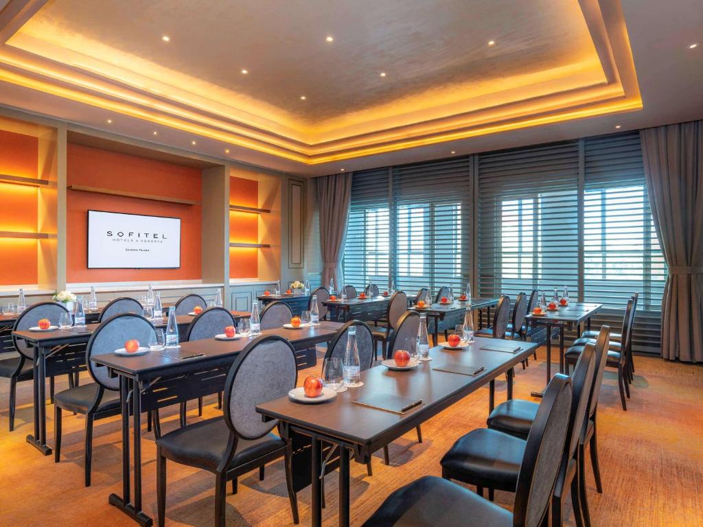 Tárgyalóterem/bálterem