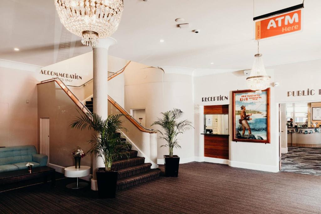 Entrance, Port Macquarie Hotel in Port Macquarie