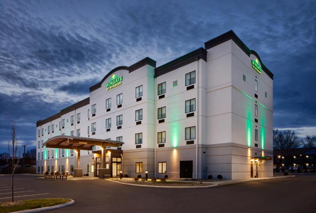 Wingate by Wyndham Hurricane WV — Hotel in Hurricane (WV)
