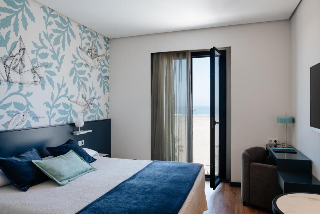 Hotel Neptuno Playa & Spa - 4