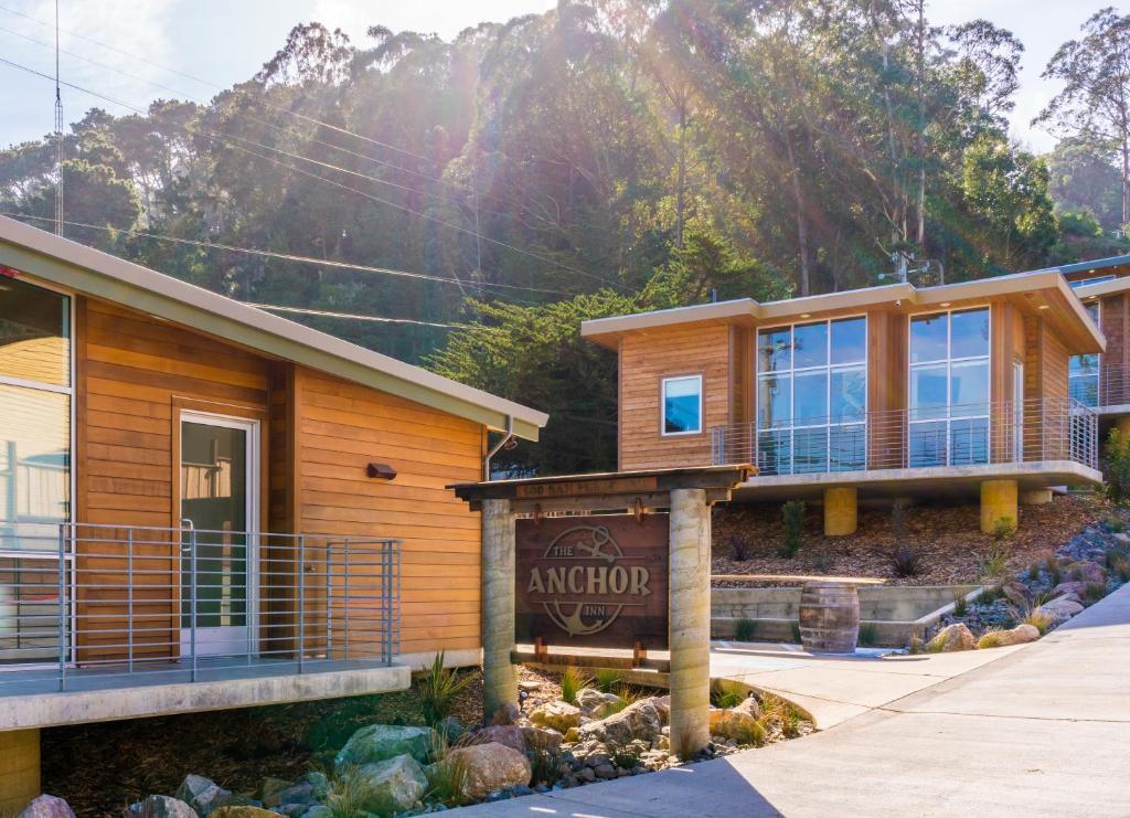 Anchor Inn Pacifica photo