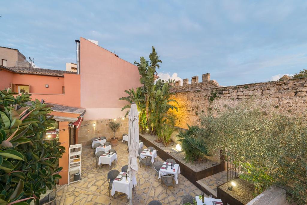 Alcudia Petit - Turismo de Interior — Hotel building in Alcudia, Balearic Islands